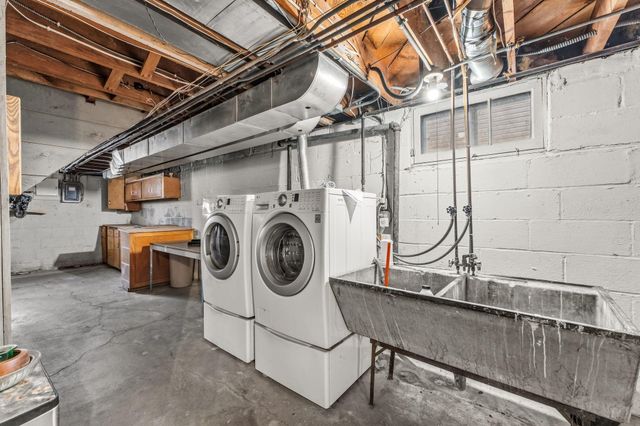 1801 Oliver Avenue N, Minneapolis, MN 55411