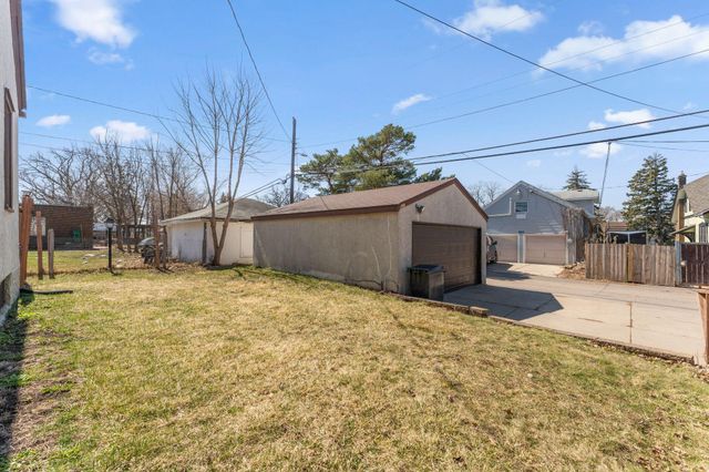 1801 Oliver Avenue N, Minneapolis, MN 55411