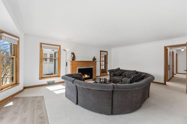 1801 Oliver Avenue N, Minneapolis, MN 55411