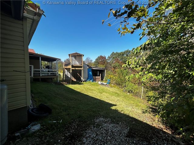 36 New Haven Road, Mount Alto, WV 26164