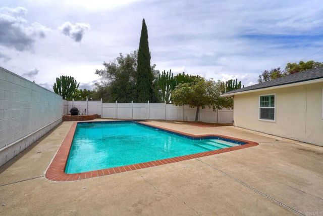 2511 Meadow Lark Dr., San Diego, CA 92123