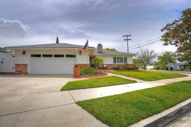 2511 Meadow Lark Dr., San Diego, CA 92123