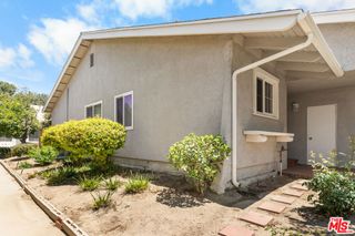 26834 Avenue Of The Oaks D, Newhall, CA 91321