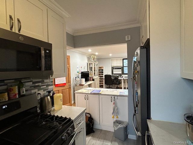 158-18 Cross Island Parkway Parkway 6-8, Whitestone, NY 11357