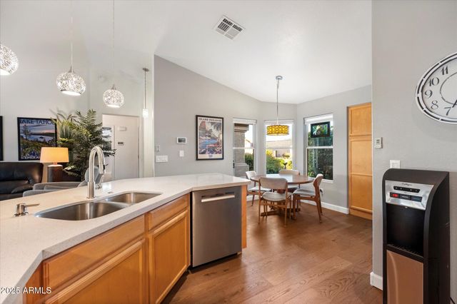 8808 W SANDRA Terrace, Peoria, AZ 85382