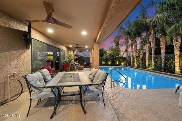 8808 W SANDRA Terrace, Peoria, AZ 85382