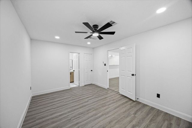 10438 Caxton Street, Houston, TX 77016