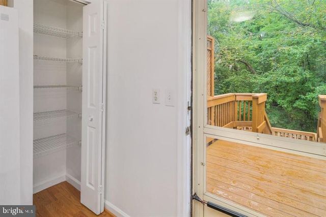 1120 STEVENSON CT, Herndon, VA 20170