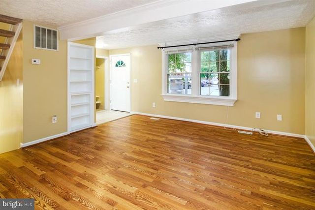 1120 STEVENSON CT, Herndon, VA 20170