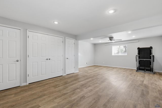 520 SWALLOW DR, Box Elder, SD 57719