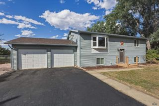 520 SWALLOW DR, Box Elder, SD 57719