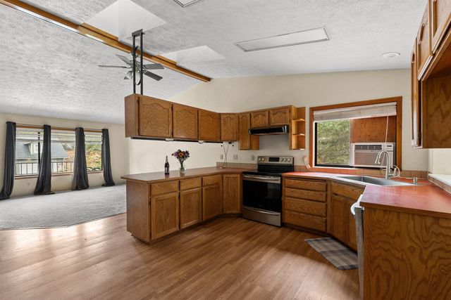6007 E 12th Ave, Spokane, WA 99212