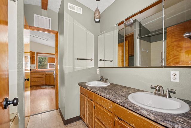 6007 E 12th Ave, Spokane, WA 99212