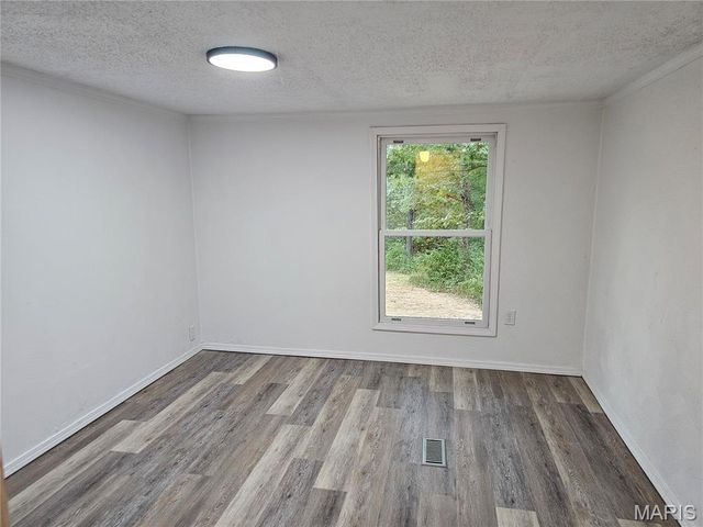 4578 N Virginia Mines Road, St Clair, MO 63077