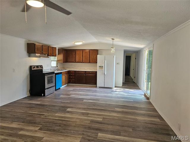 4578 N Virginia Mines Road, St Clair, MO 63077