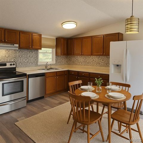 4578 N Virginia Mines Road, St Clair, MO 63077