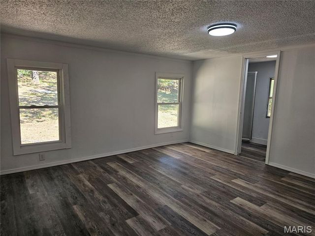 4578 N Virginia Mines Road, St Clair, MO 63077