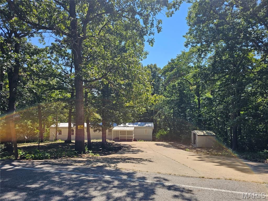 4578 N Virginia Mines Road, St Clair, MO 63077