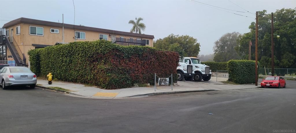 3790 Clinton St, San Diego, CA 92113 — exterior