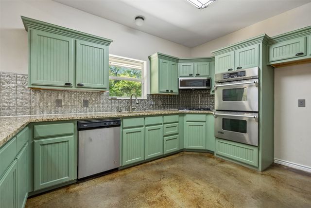 2904 Hideaway Lane, Quinlan, TX 75474