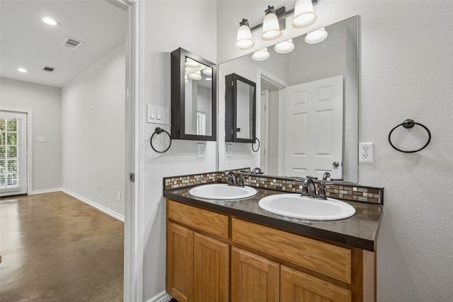2904 Hideaway Lane, Quinlan, TX 75474