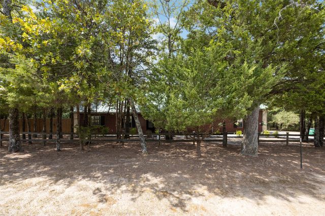 2904 Hideaway Lane, Quinlan, TX 75474