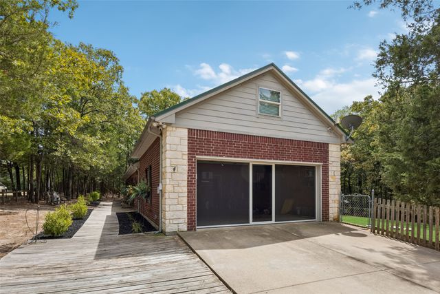 2904 Hideaway Lane, Quinlan, TX 75474
