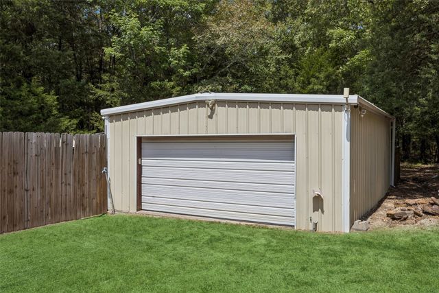 2904 Hideaway Lane, Quinlan, TX 75474