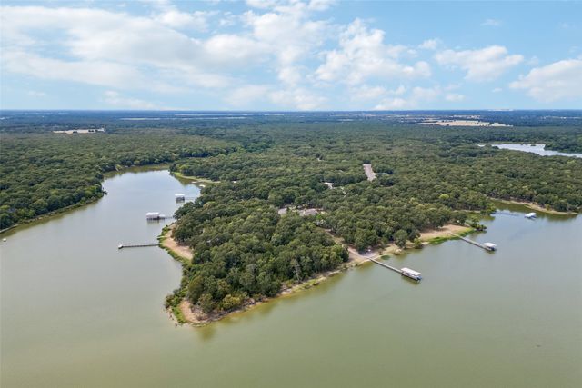 2904 Hideaway Lane, Quinlan, TX 75474