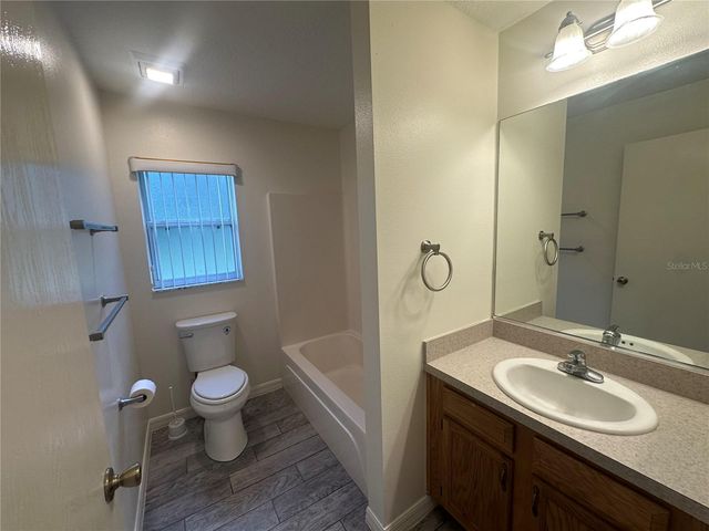 809 DENNIS AVENUE, Fruitland Park, FL 34731
