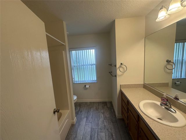 809 DENNIS AVENUE, Fruitland Park, FL 34731