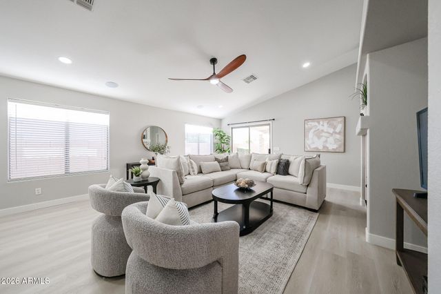 2252 E MARIPOSA GRANDE --, Phoenix, AZ 85024