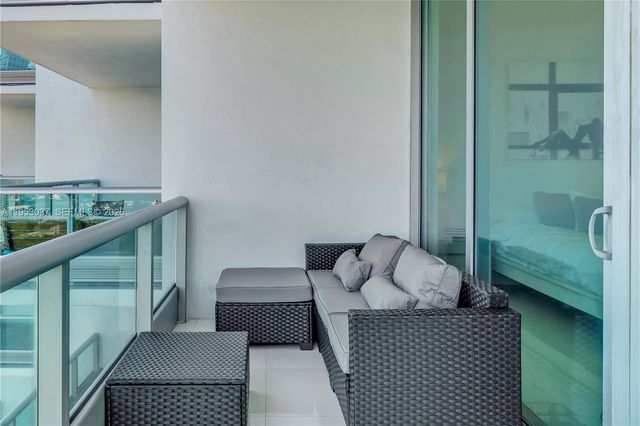 900 Biscayne Blvd 3112, Miami, FL 33132