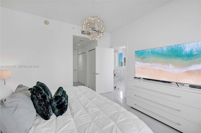 900 Biscayne Blvd 3112, Miami, FL 33132