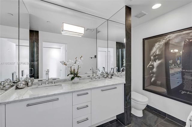 900 Biscayne Blvd 3112, Miami, FL 33132