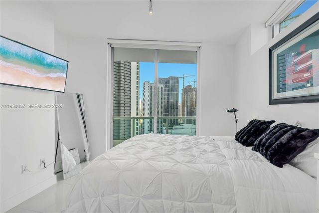 900 Biscayne Blvd 3112, Miami, FL 33132