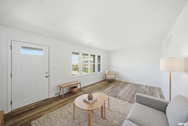 206 WINSTON Lane, Bartonville, IL 61607