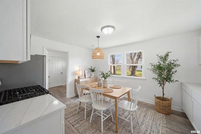 206 WINSTON Lane, Bartonville, IL 61607