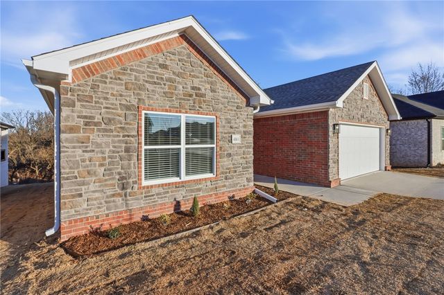 4563 Gibson Street, Springdale, AR 72762