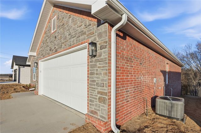 4563 Gibson Street, Springdale, AR 72762