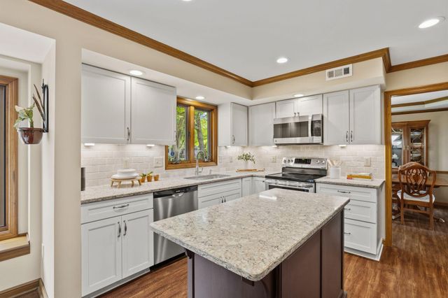 1067 Weatherwood Court, Westerville, OH 43082