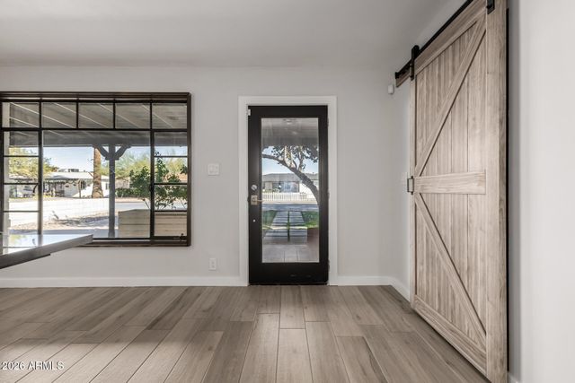 2402 N 37TH Street, Phoenix, AZ 85008