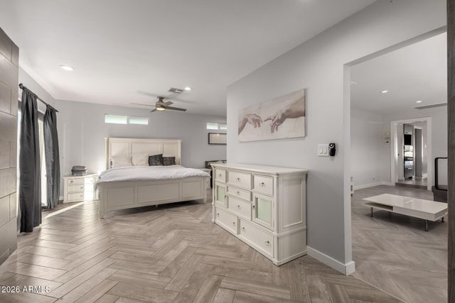 2402 N 37TH Street, Phoenix, AZ 85008