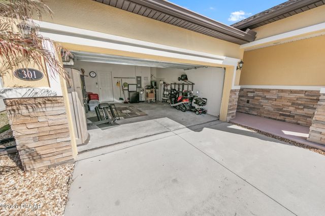 301 Tuscany Chase Drive, Daytona Beach, FL 32117