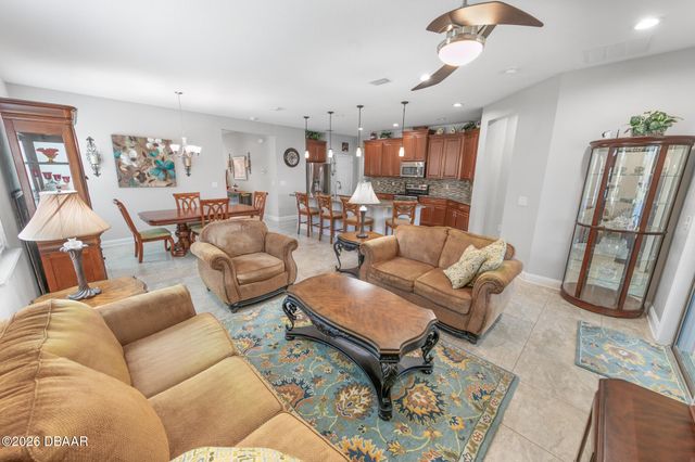 301 Tuscany Chase Drive, Daytona Beach, FL 32117