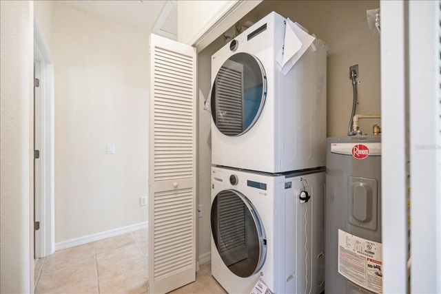 300 GARDENS EDGE DRIVE 324, Venice, FL 34285