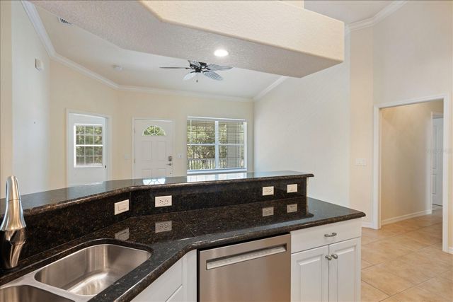 300 GARDENS EDGE DRIVE 324, Venice, FL 34285