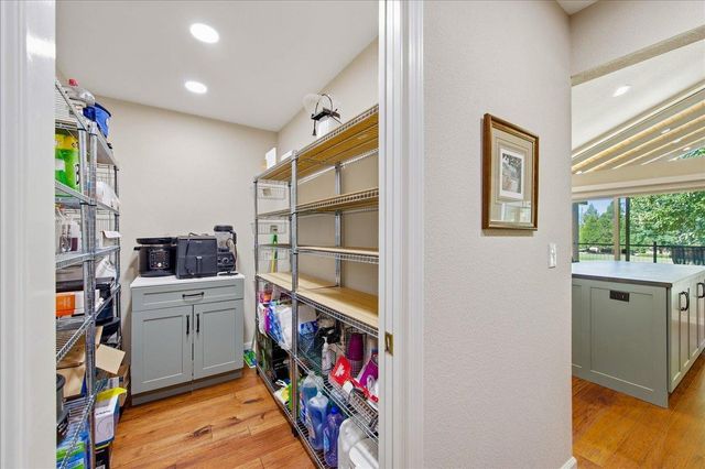 11306 Ringtail Rd, Penn Valley, CA 95946