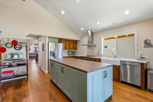 11306 Ringtail Rd, Penn Valley, CA 95946