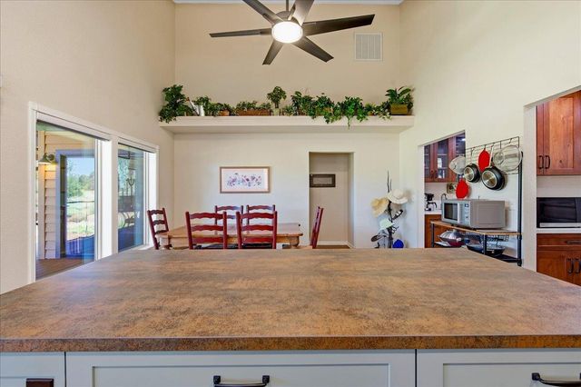 11306 Ringtail Rd, Penn Valley, CA 95946